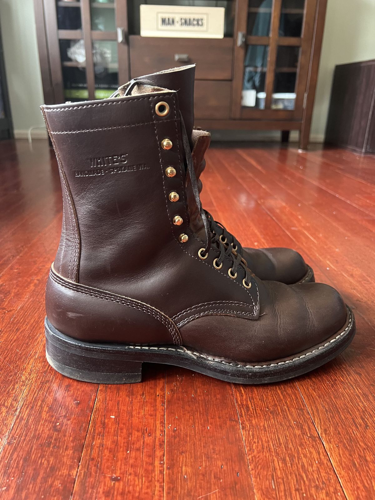 Photo by patinathunderdome on January 5, 2022 of the White's Bounty Hunter in Horween Brown Chromexcel Horsehide.