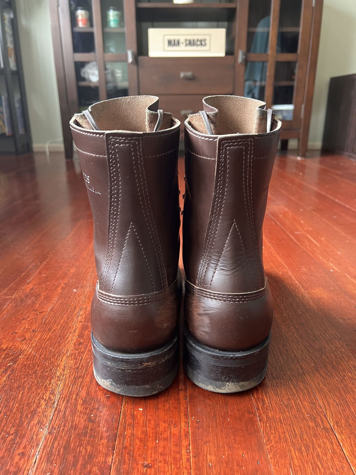Photo by patinathunderdome on January 5, 2022 of the White's Bounty Hunter in Horween Brown Chromexcel Horsehide.