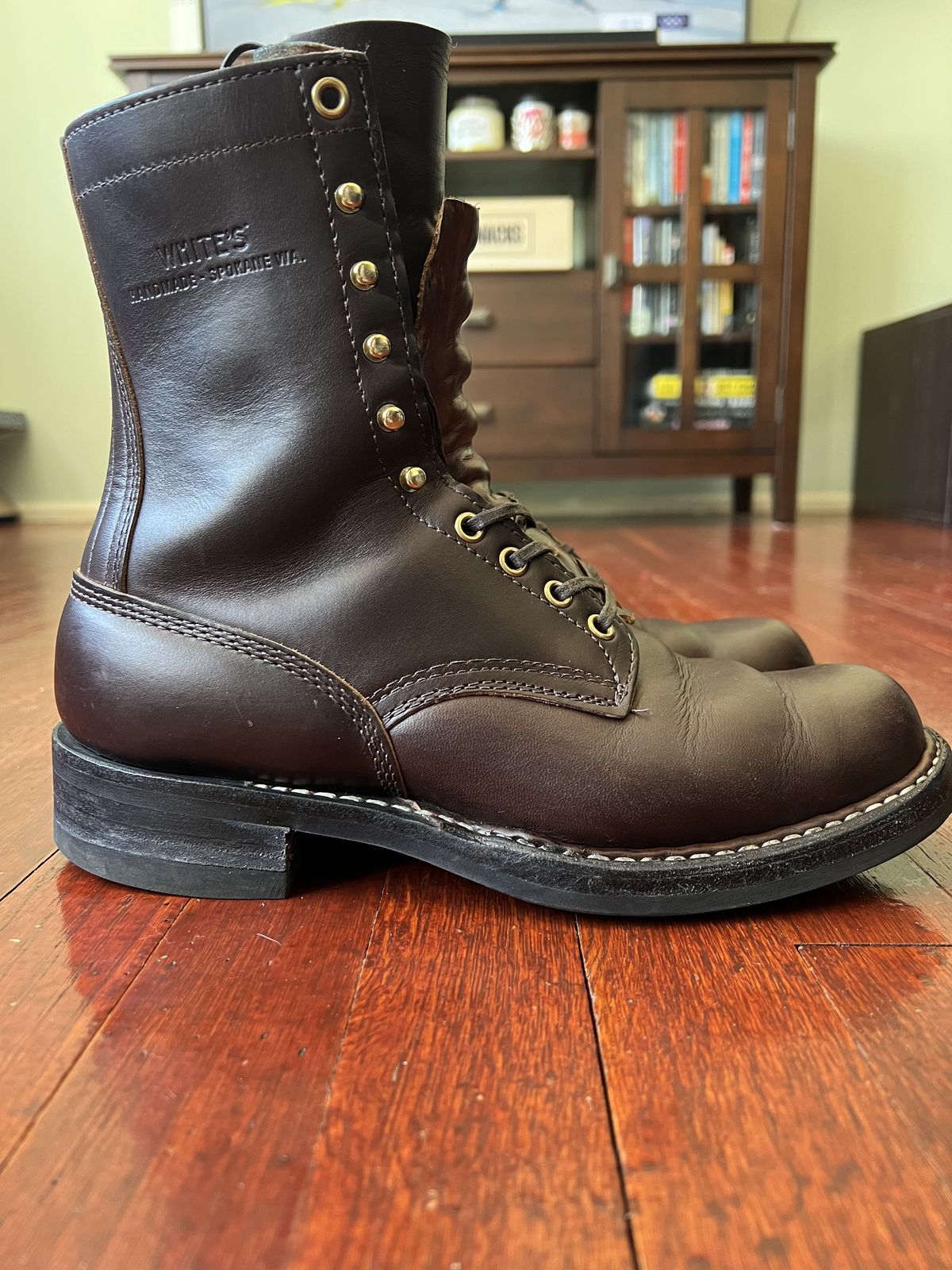 Photo by patinathunderdome on February 5, 2022 of the White's Bounty Hunter in Horween Brown Chromexcel Horsehide.