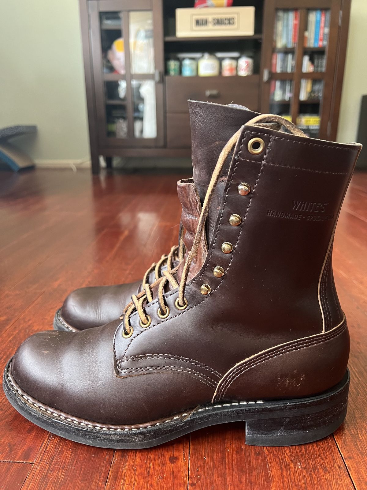 Photo by patinathunderdome on March 5, 2022 of the White's Bounty Hunter in Horween Brown Chromexcel Horsehide.