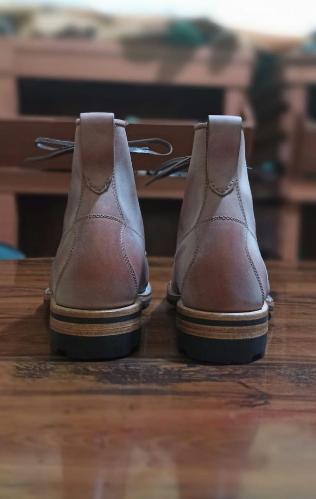 Photo by patinathunderdome on October 1, 2021 of the Midas Spalla Derby Boot in La Bretagna Whiskey Ghost.