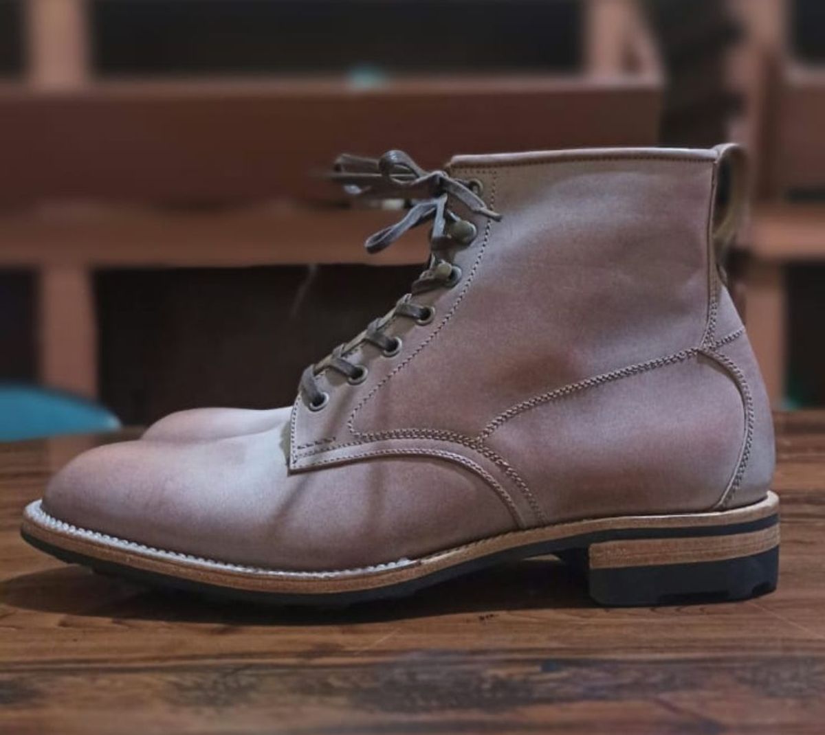 Photo by patinathunderdome on October 1, 2021 of the Midas Spalla Derby Boot in La Bretagna Whiskey Ghost.