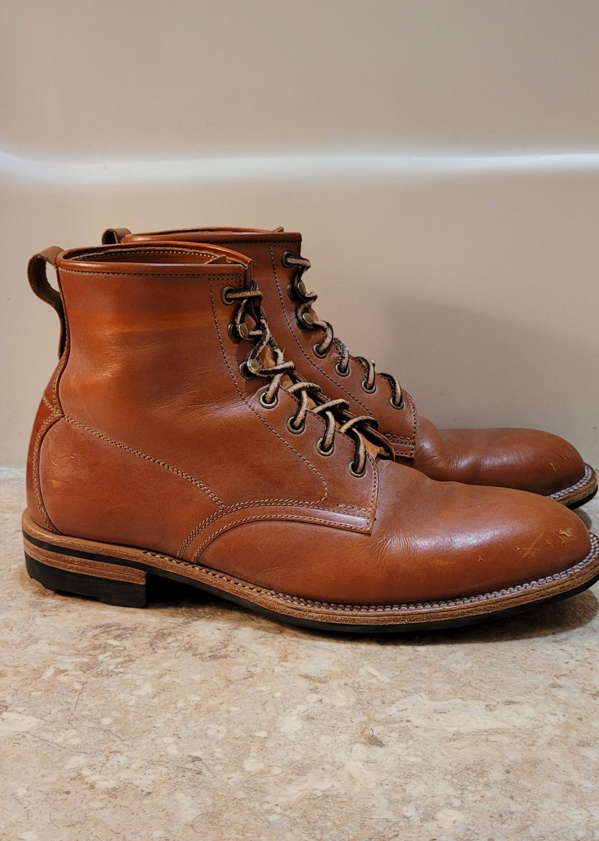 Photo by patinathunderdome on November 3, 2021 of the Midas Spalla Derby Boot in La Bretagna Whiskey Ghost.