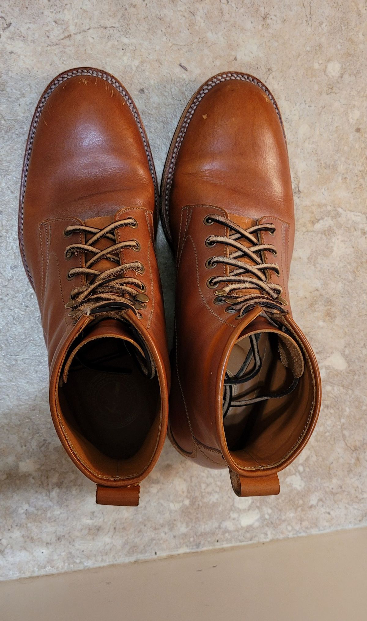 Photo by patinathunderdome on November 3, 2021 of the Midas Spalla Derby Boot in La Bretagna Whiskey Ghost.