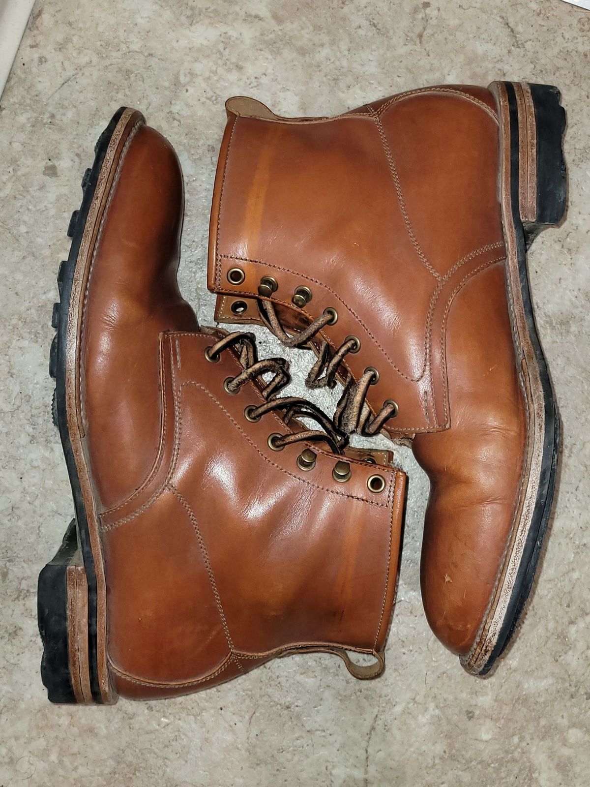 Photo by patinathunderdome on December 6, 2021 of the Midas Spalla Derby Boot in La Bretagna Whiskey Ghost.
