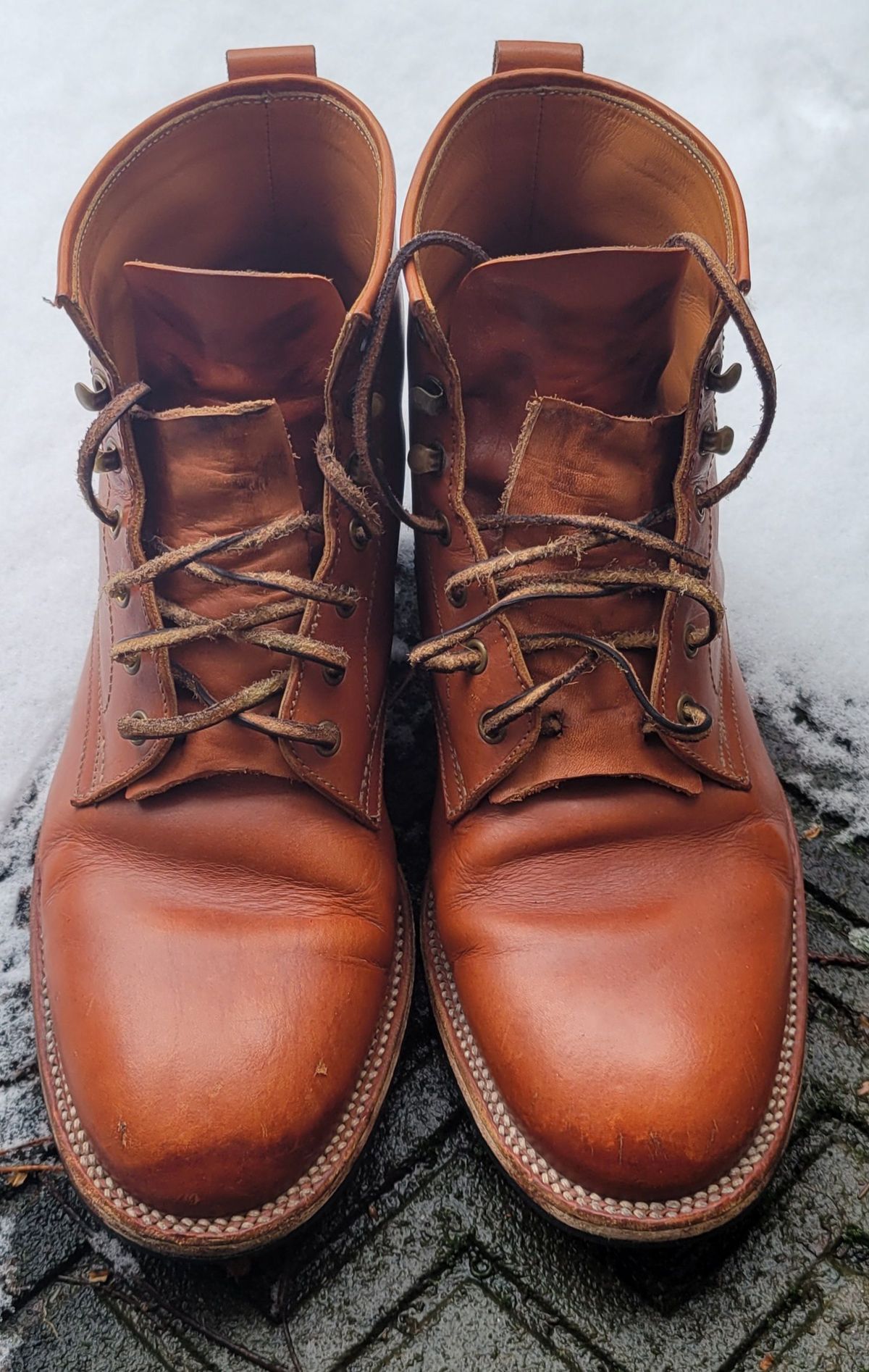 Photo by patinathunderdome on January 5, 2022 of the Midas Spalla Derby Boot in La Bretagna Whiskey Ghost.