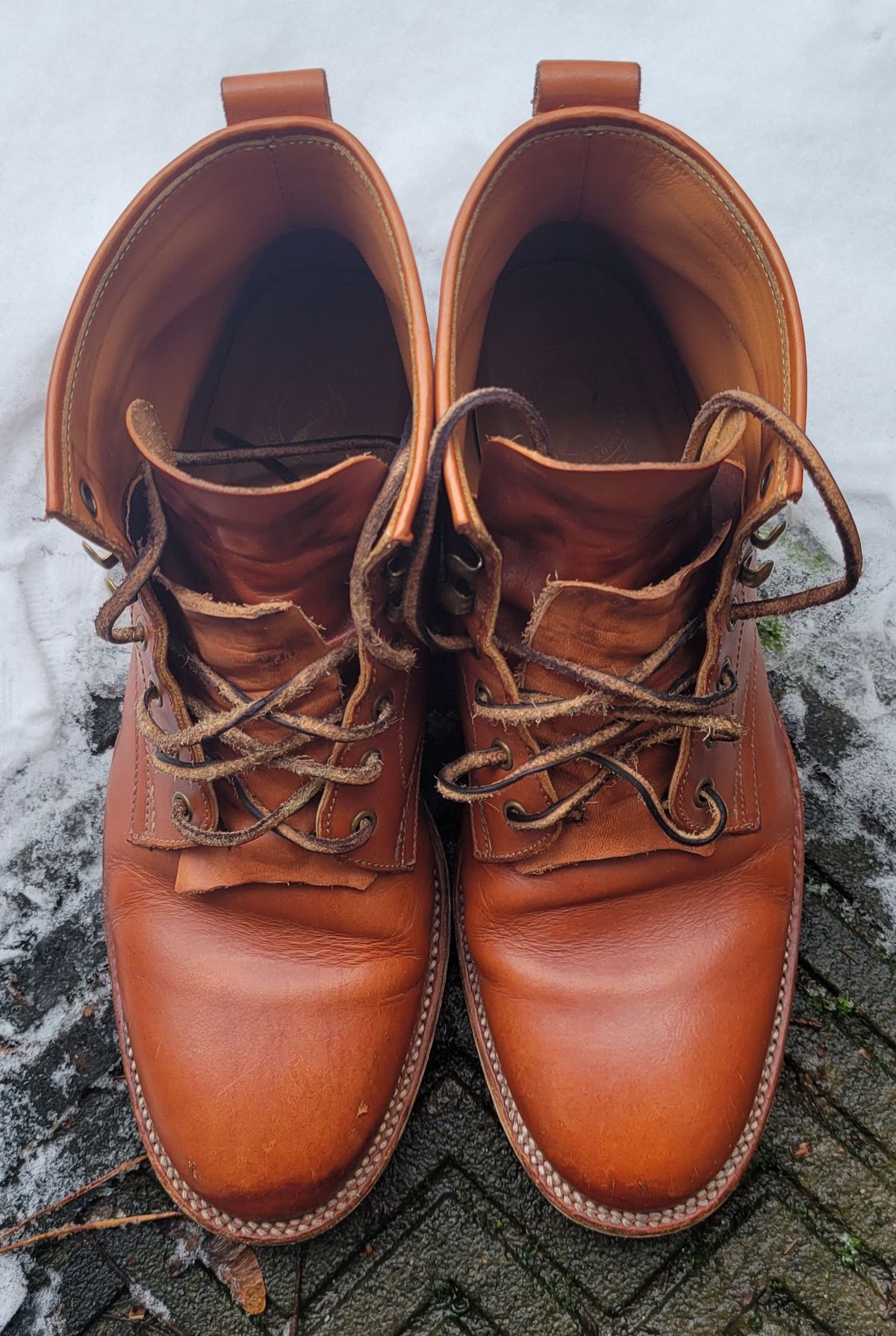 Photo by patinathunderdome on January 5, 2022 of the Midas Spalla Derby Boot in La Bretagna Whiskey Ghost.