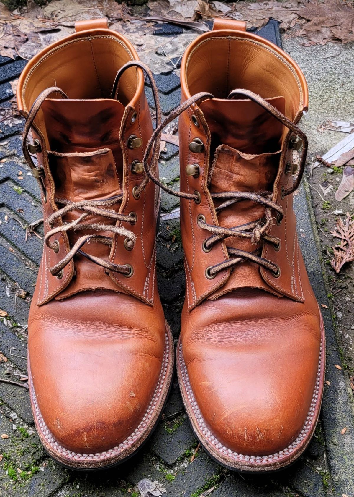 Photo by patinathunderdome on February 5, 2022 of the Midas Spalla Derby Boot in La Bretagna Whiskey Ghost.