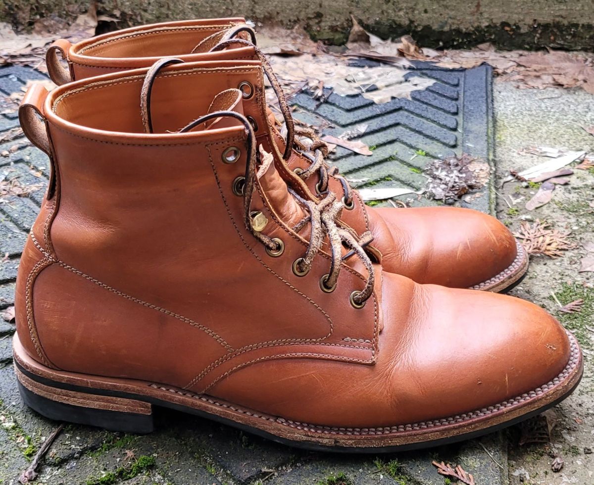 Photo by patinathunderdome on February 5, 2022 of the Midas Spalla Derby Boot in La Bretagna Whiskey Ghost.
