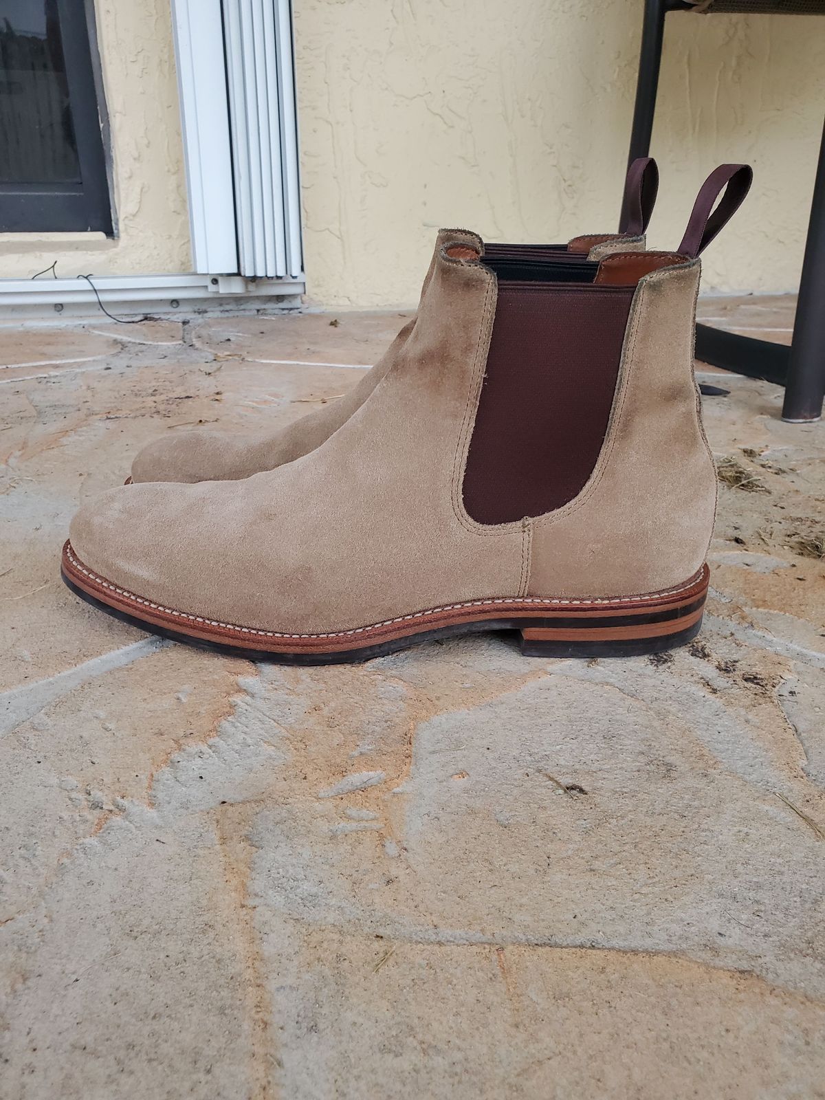 Photo by patinathunderdome on November 2, 2021 of the Grant Stone Chelsea Boot in C.F. Stead Tan Repello Calf Suede.