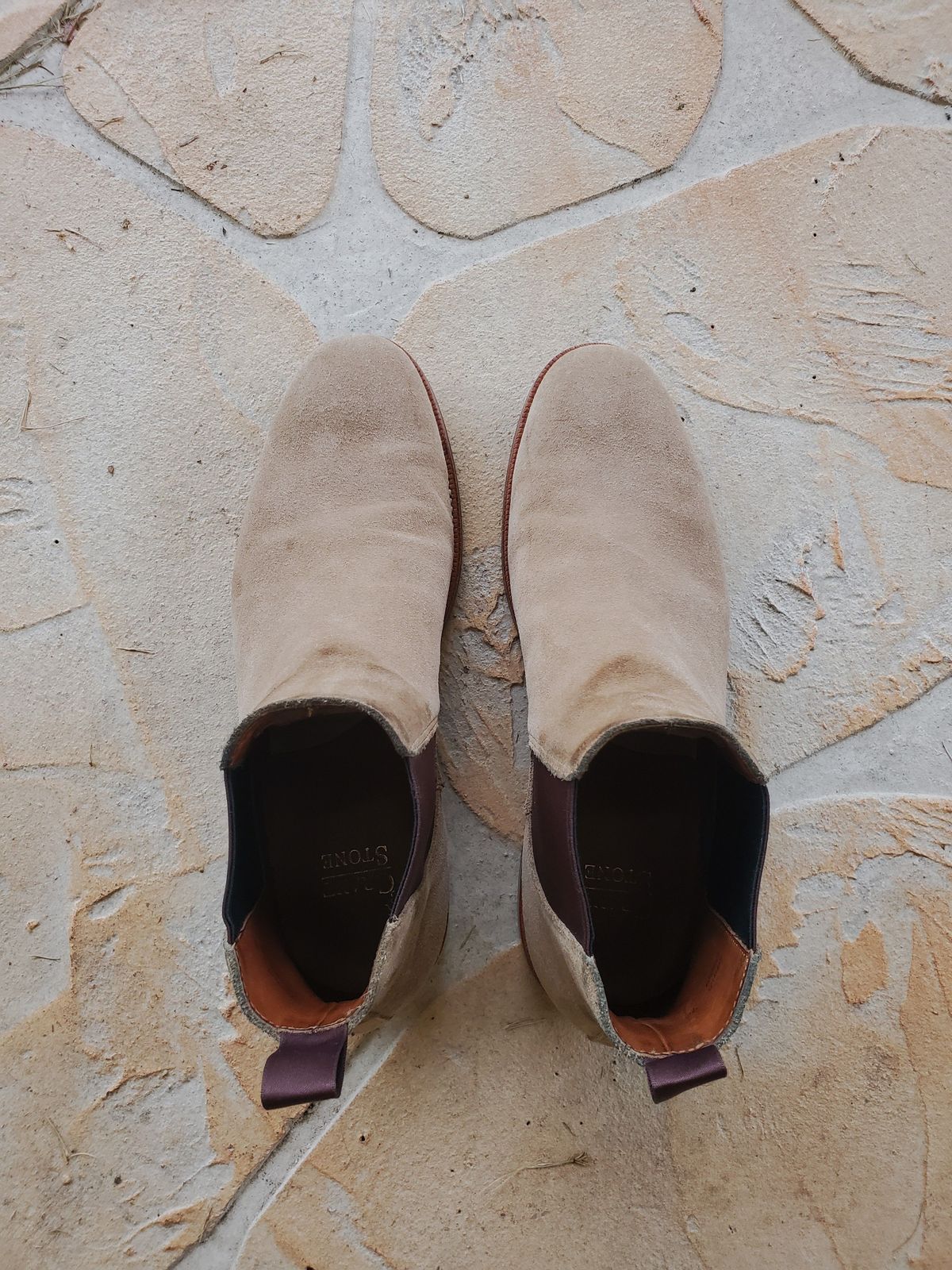 Photo by patinathunderdome on November 2, 2021 of the Grant Stone Chelsea Boot in C.F. Stead Tan Repello Calf Suede.