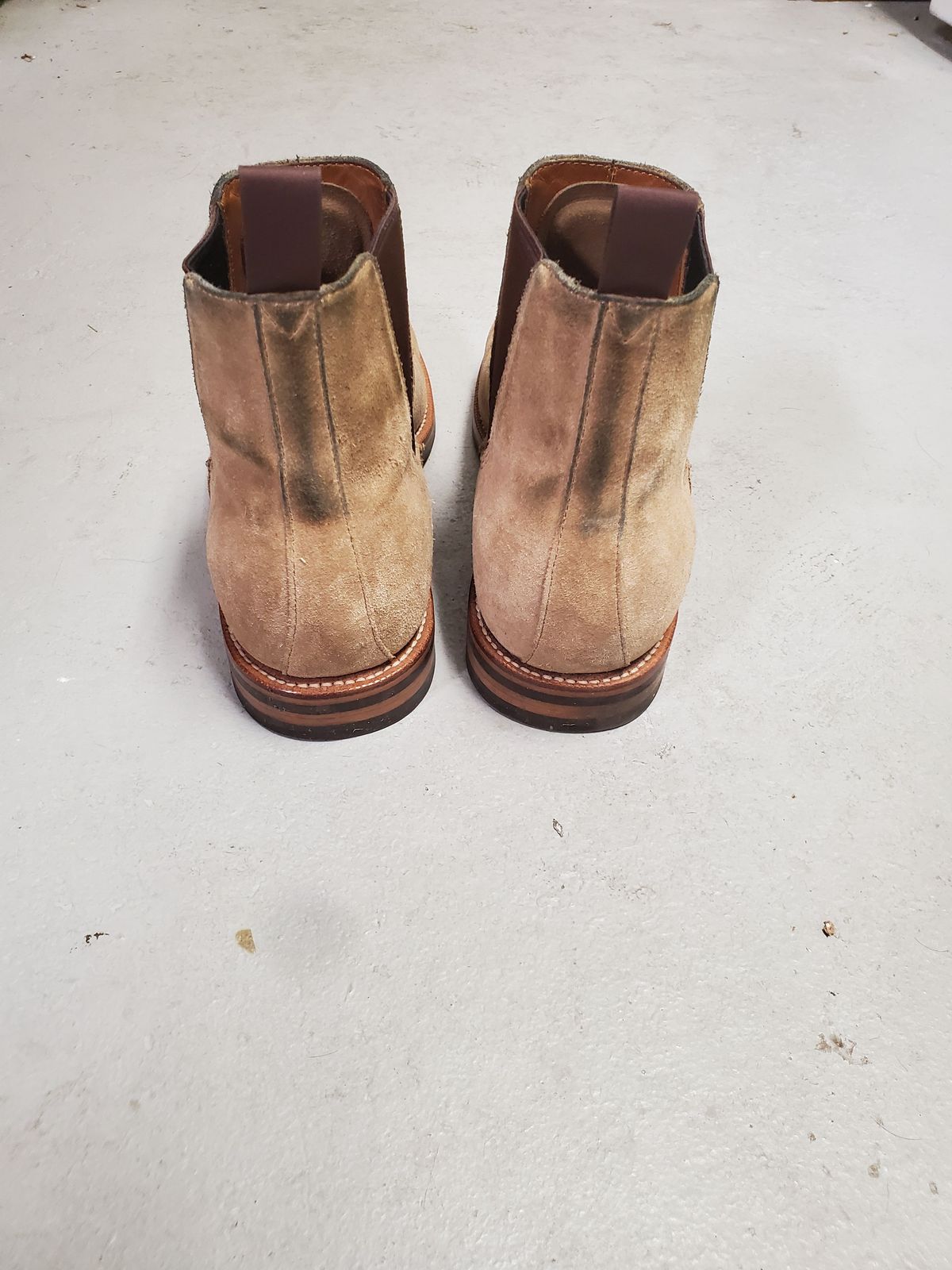 Photo by patinathunderdome on December 6, 2021 of the Grant Stone Chelsea Boot in C.F. Stead Tan Repello Calf Suede.