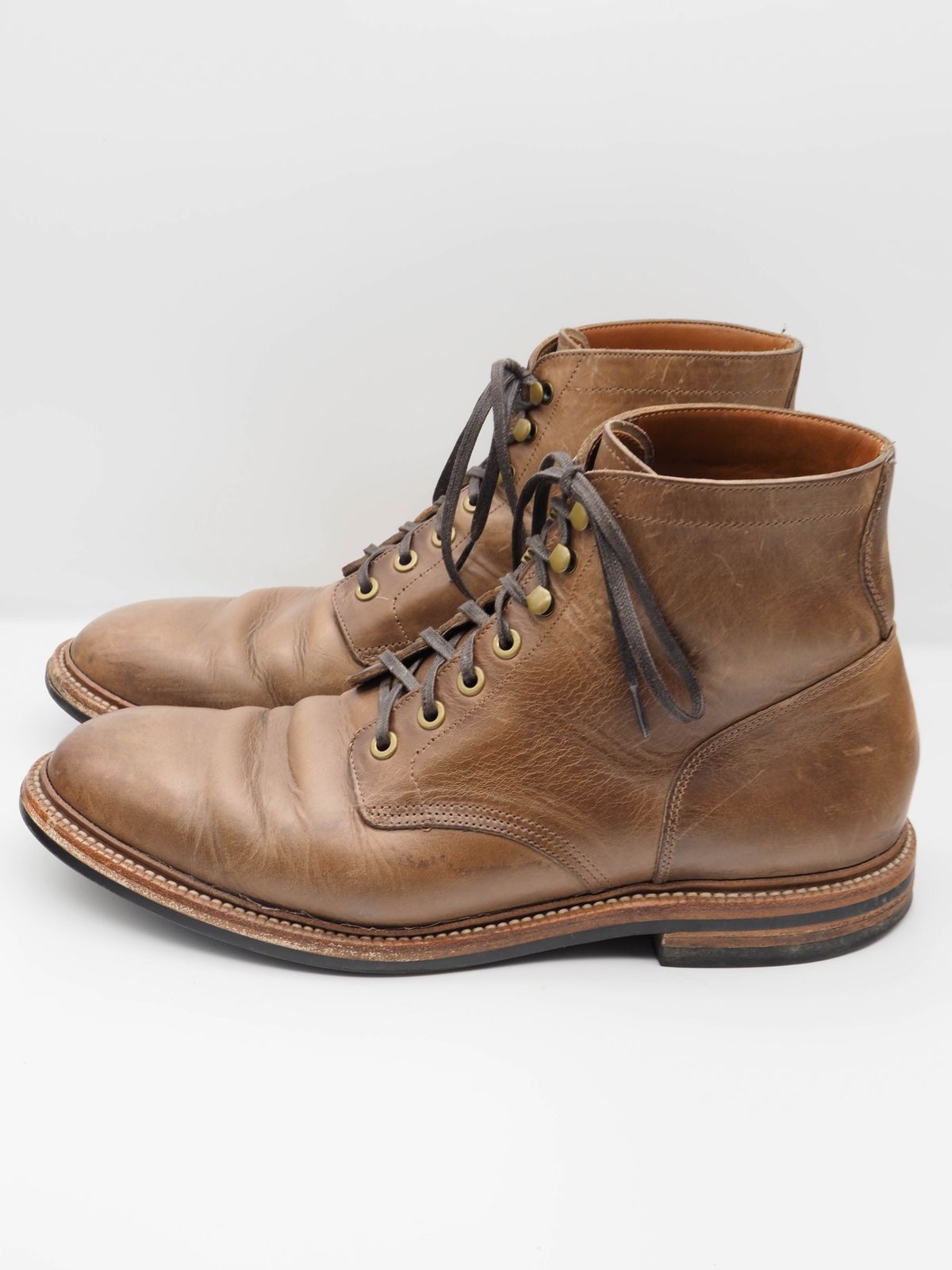 Photo by patinathunderdome on December 4, 2021 of the Grant Stone Diesel Boot in Horween Dune Chromexcel.