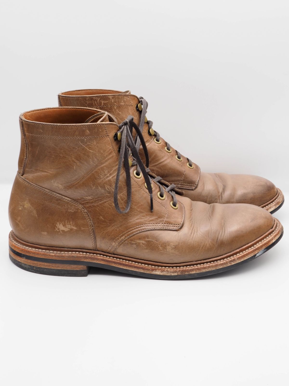 Photo by patinathunderdome on December 4, 2021 of the Grant Stone Diesel Boot in Horween Dune Chromexcel.