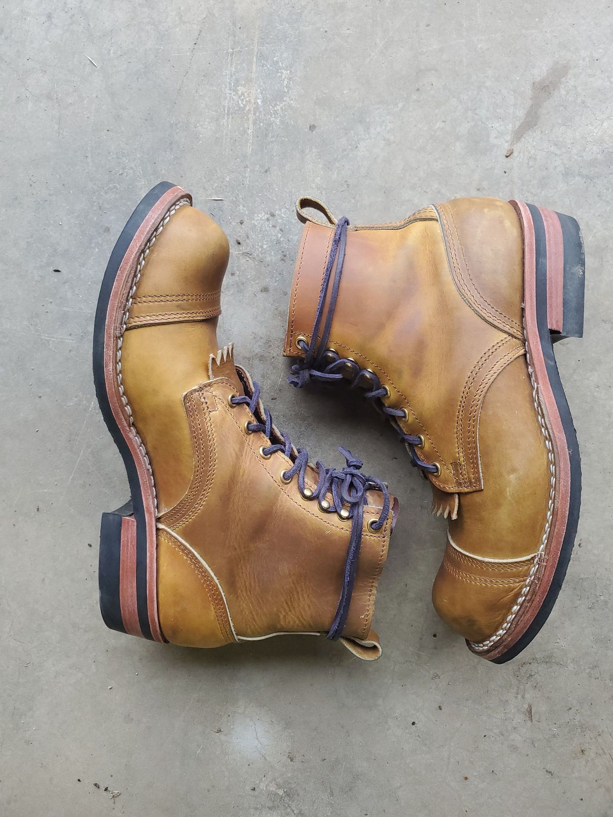 Photo by patinathunderdome on November 5, 2021 of the Nicks Prospector in Horween Khaki Chromepak.