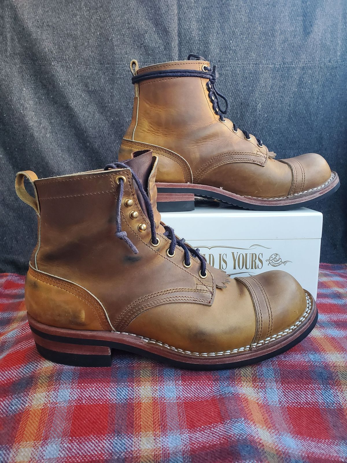 Photo by patinathunderdome on December 5, 2021 of the Nicks Prospector in Horween Khaki Chromepak.