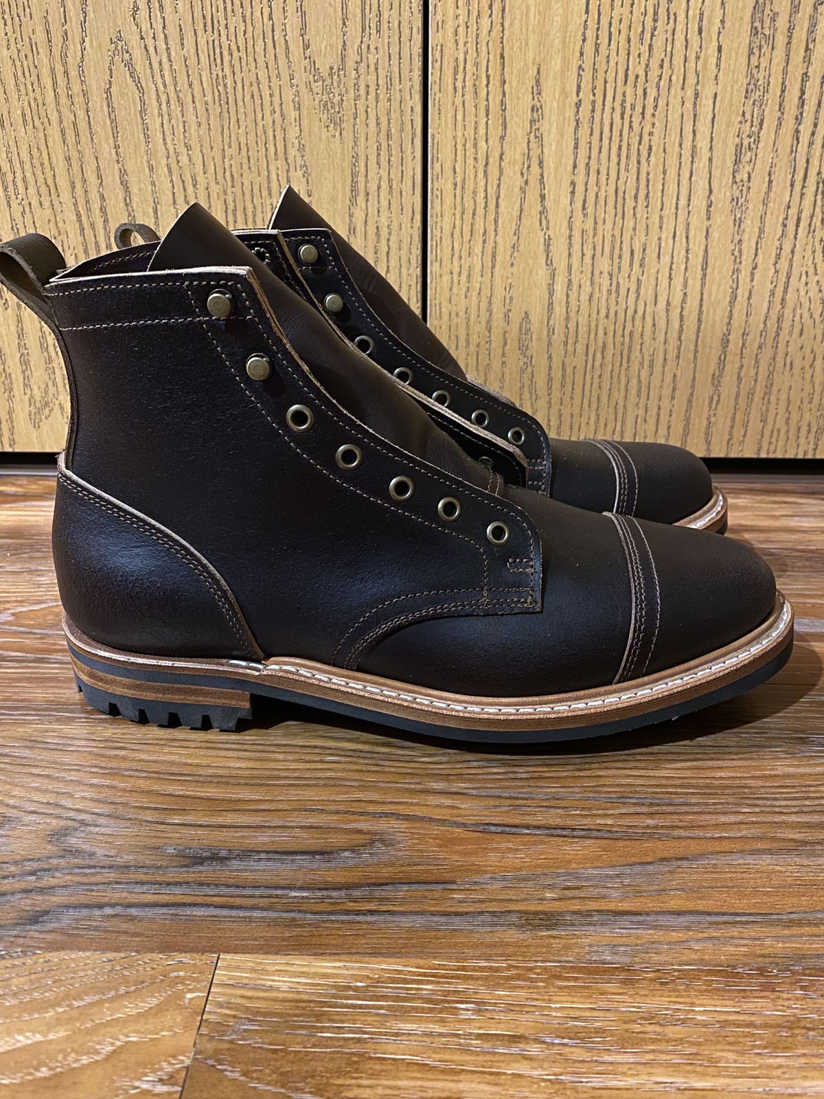 Photo by patinathunderdome on October 1, 2021 of the Truman Service Boot in Horween Java Waxed Flesh.