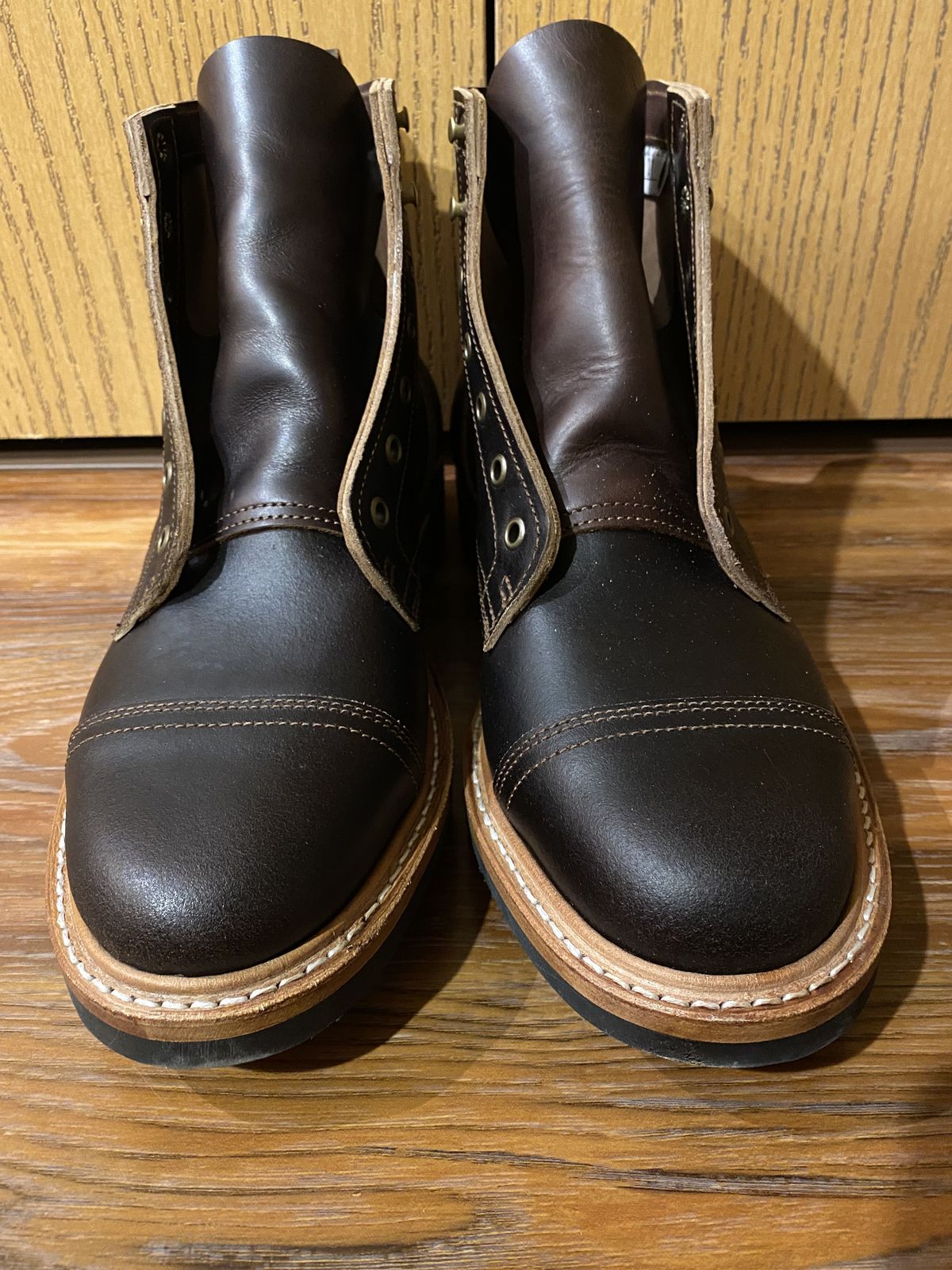 Photo by patinathunderdome on October 1, 2021 of the Truman Service Boot in Horween Java Waxed Flesh.