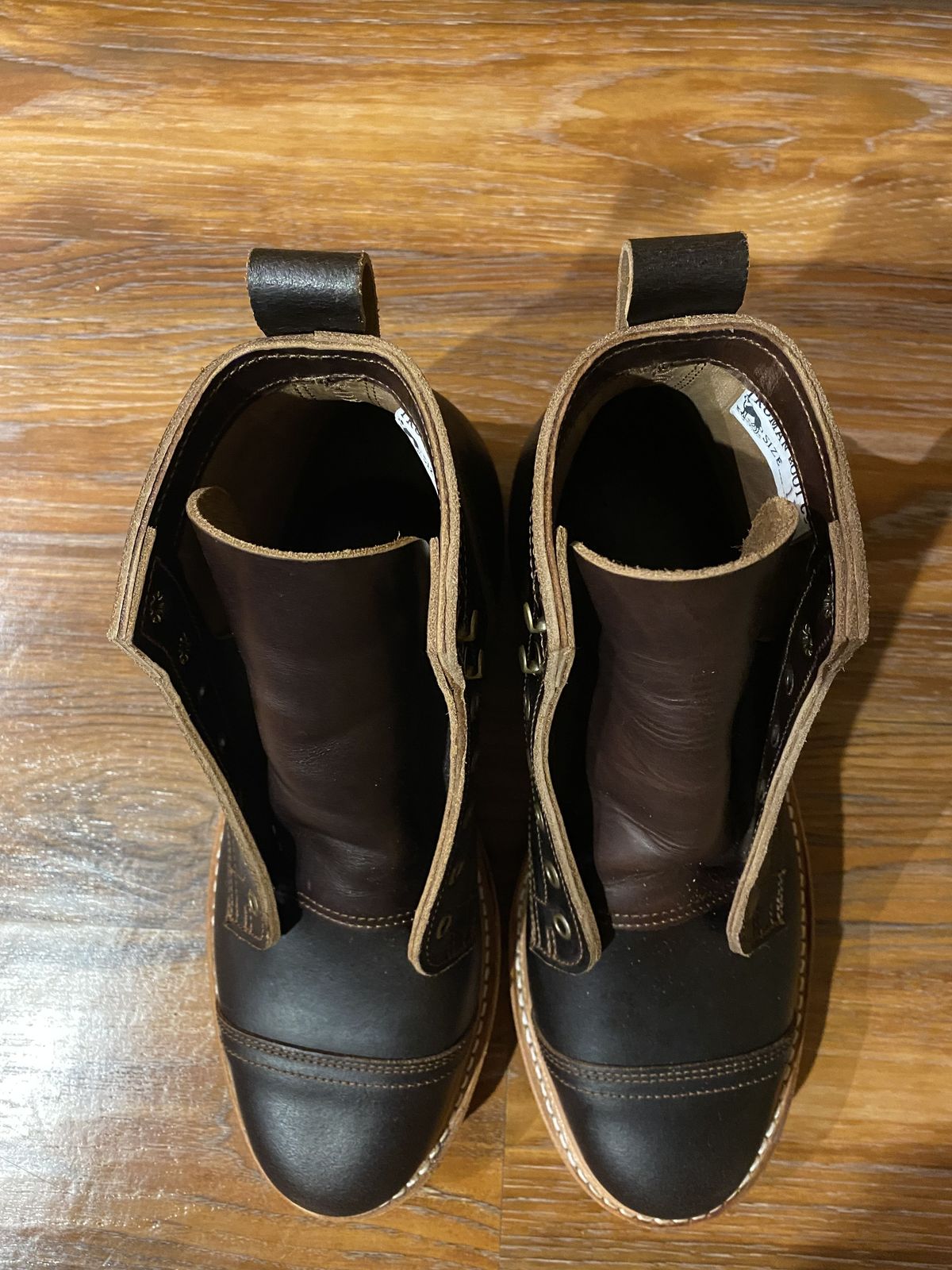 Photo by patinathunderdome on October 1, 2021 of the Truman Service Boot in Horween Java Waxed Flesh.