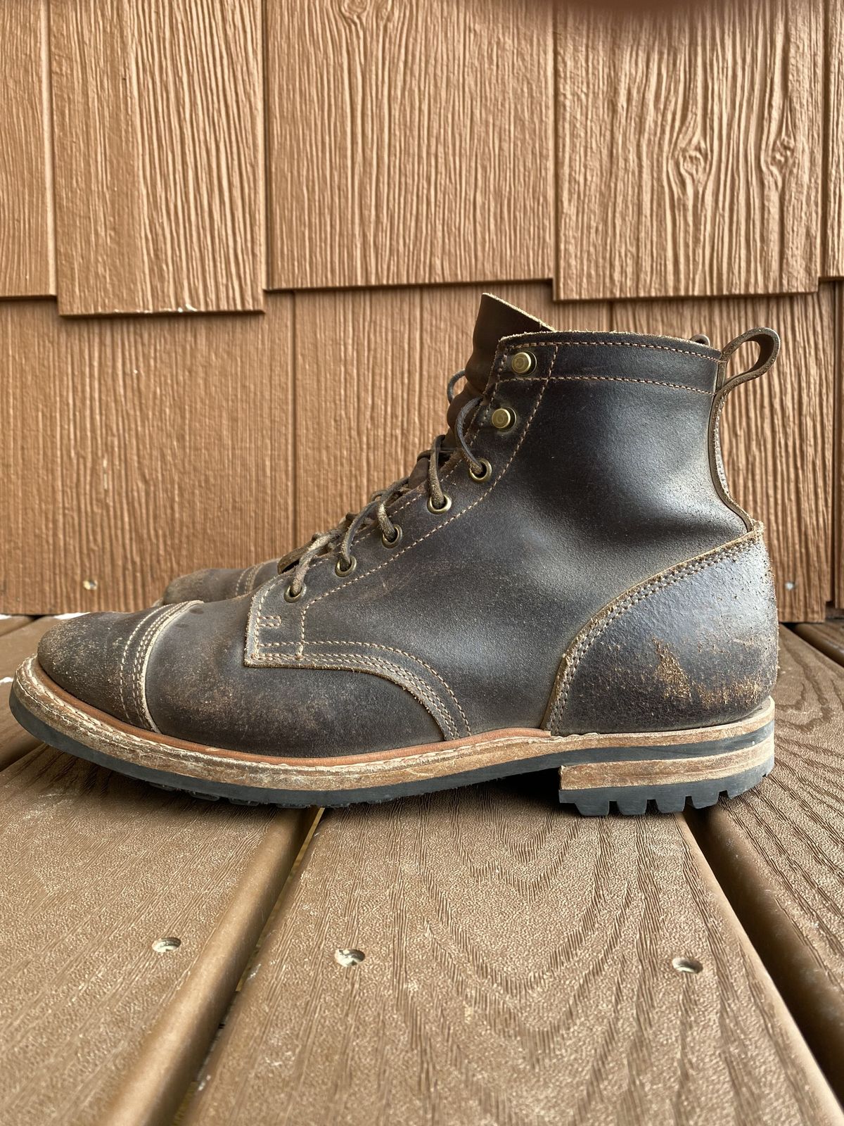 Photo by patinathunderdome on December 5, 2021 of the Truman Service Boot in Horween Java Waxed Flesh.