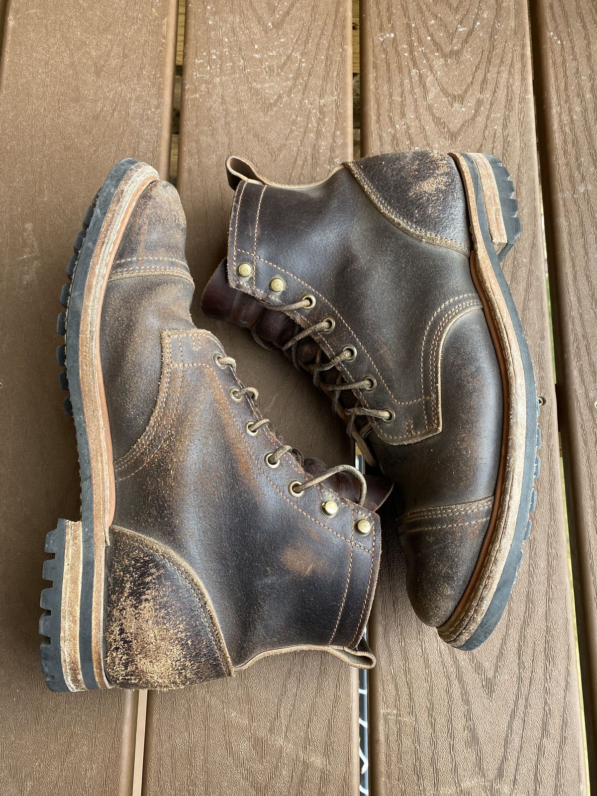 Photo by patinathunderdome on December 5, 2021 of the Truman Service Boot in Horween Java Waxed Flesh.