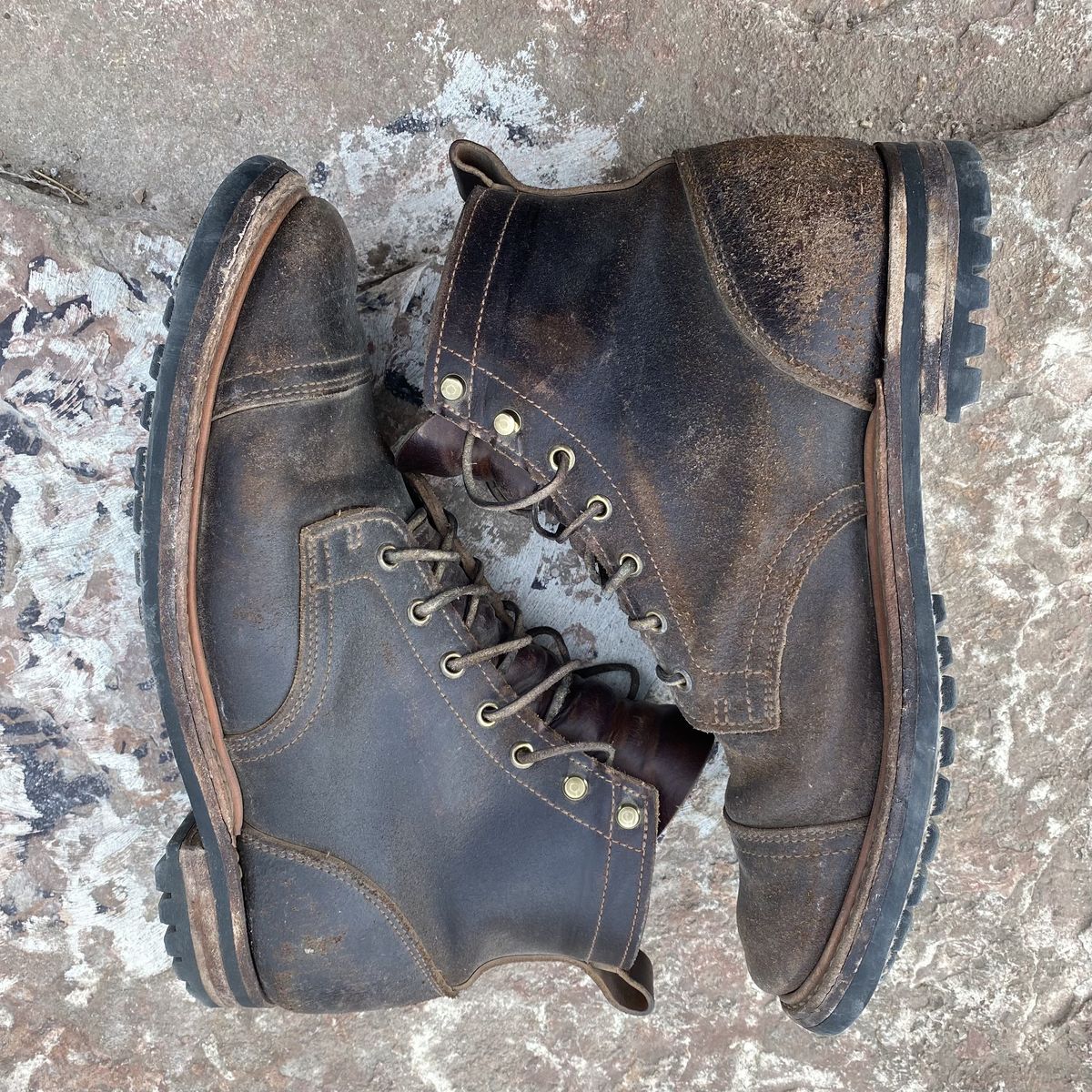 Photo by patinathunderdome on February 1, 2022 of the Truman Service Boot in Horween Java Waxed Flesh.