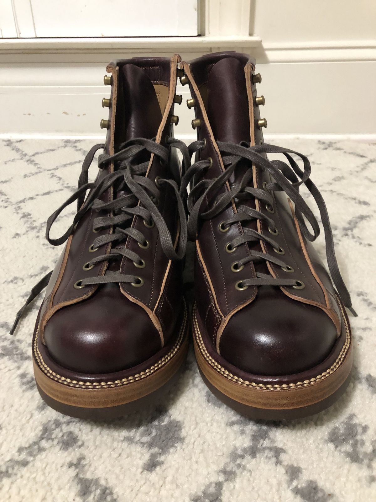 Photo by patinathunderdome on October 1, 2021 of the Flame Panda Monkey Boot in Conceria Cloe Burgundy Horsebutt.