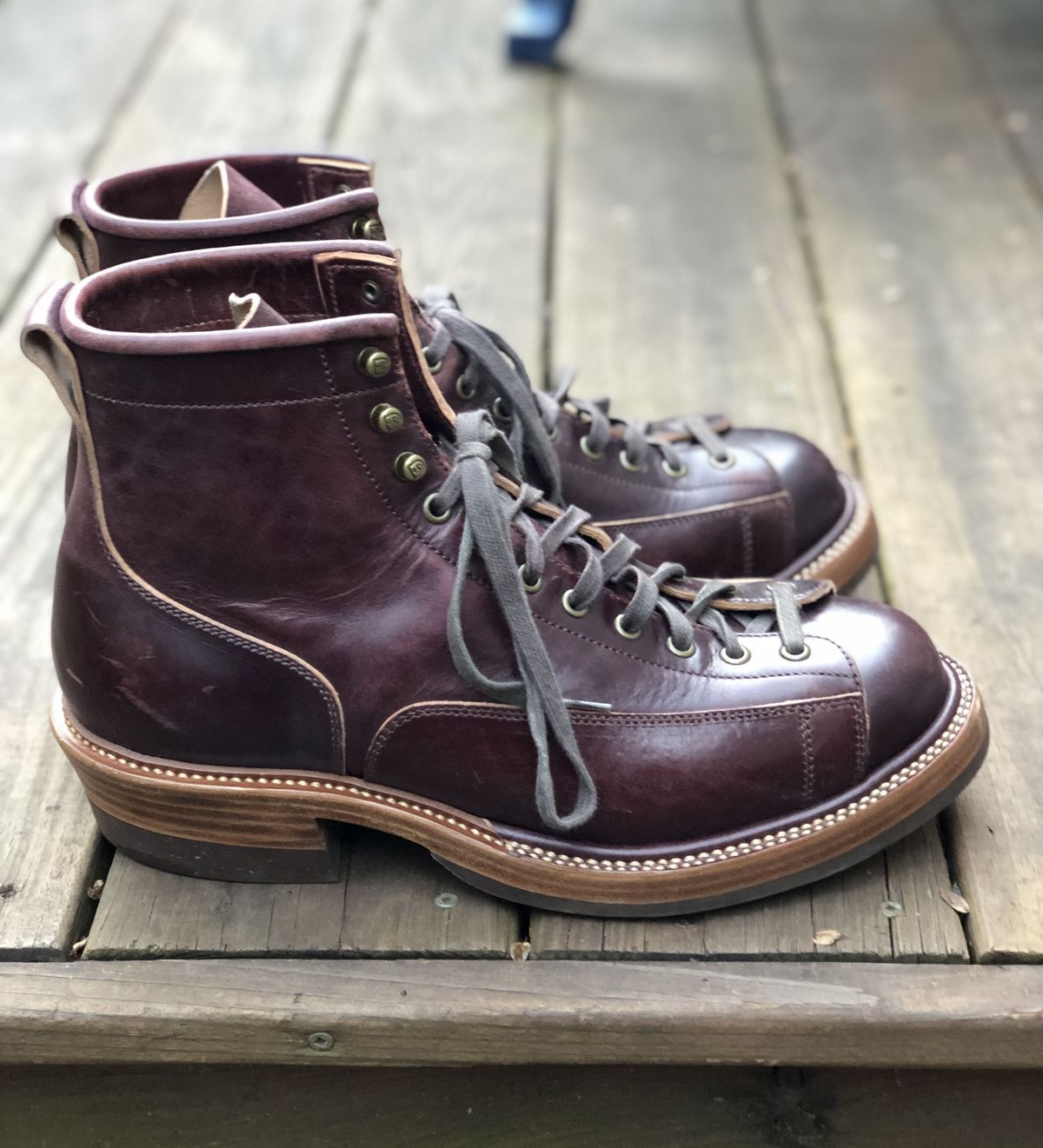 Photo by patinathunderdome on January 5, 2022 of the Flame Panda Monkey Boot in Conceria Cloe Burgundy Horsebutt.