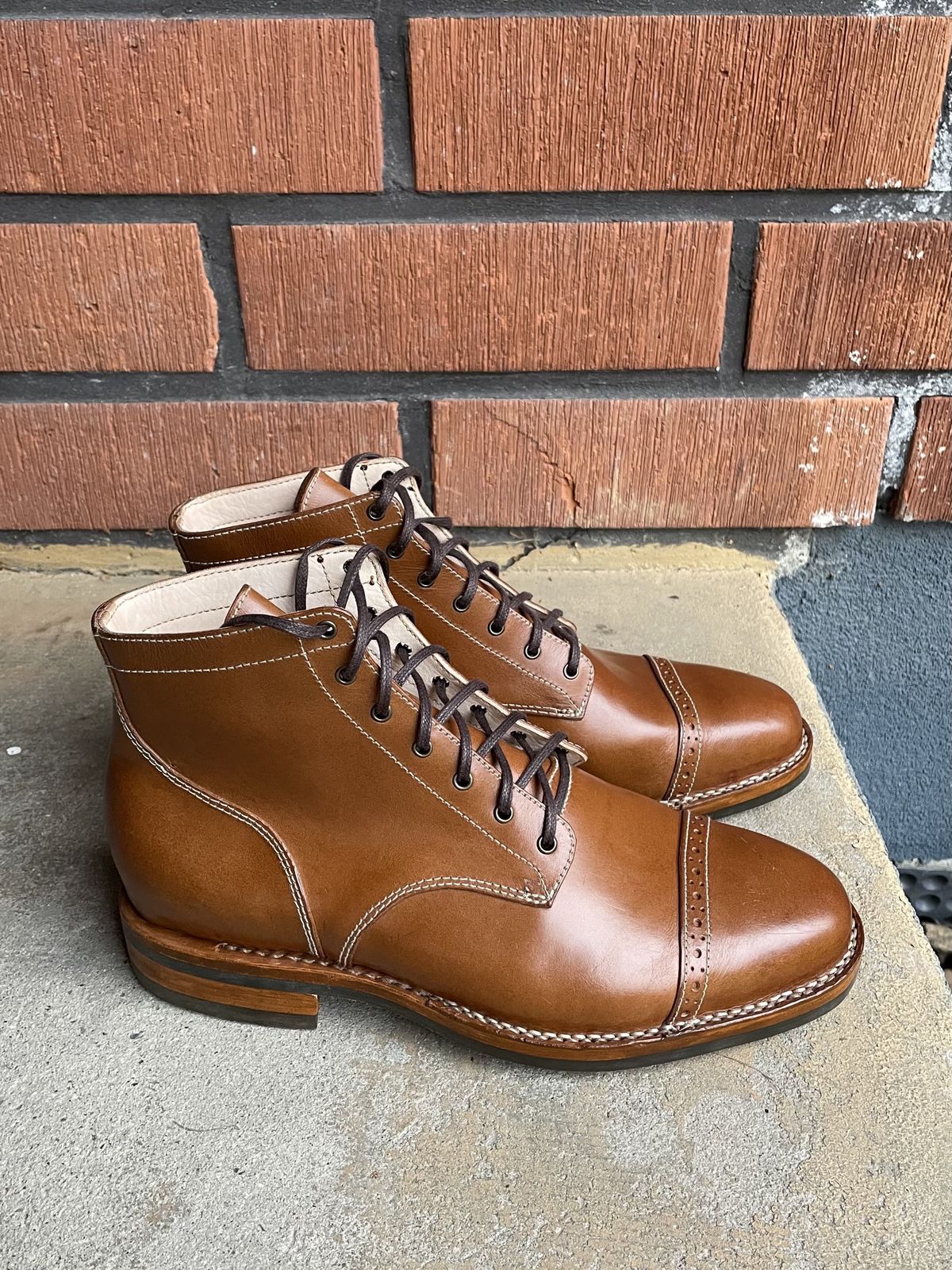 Photo by patinathunderdome on October 1, 2021 of the Aitta Handmade Brogue Cap Toe Service Boot in Conceria Walpier Whisky Buttero.
