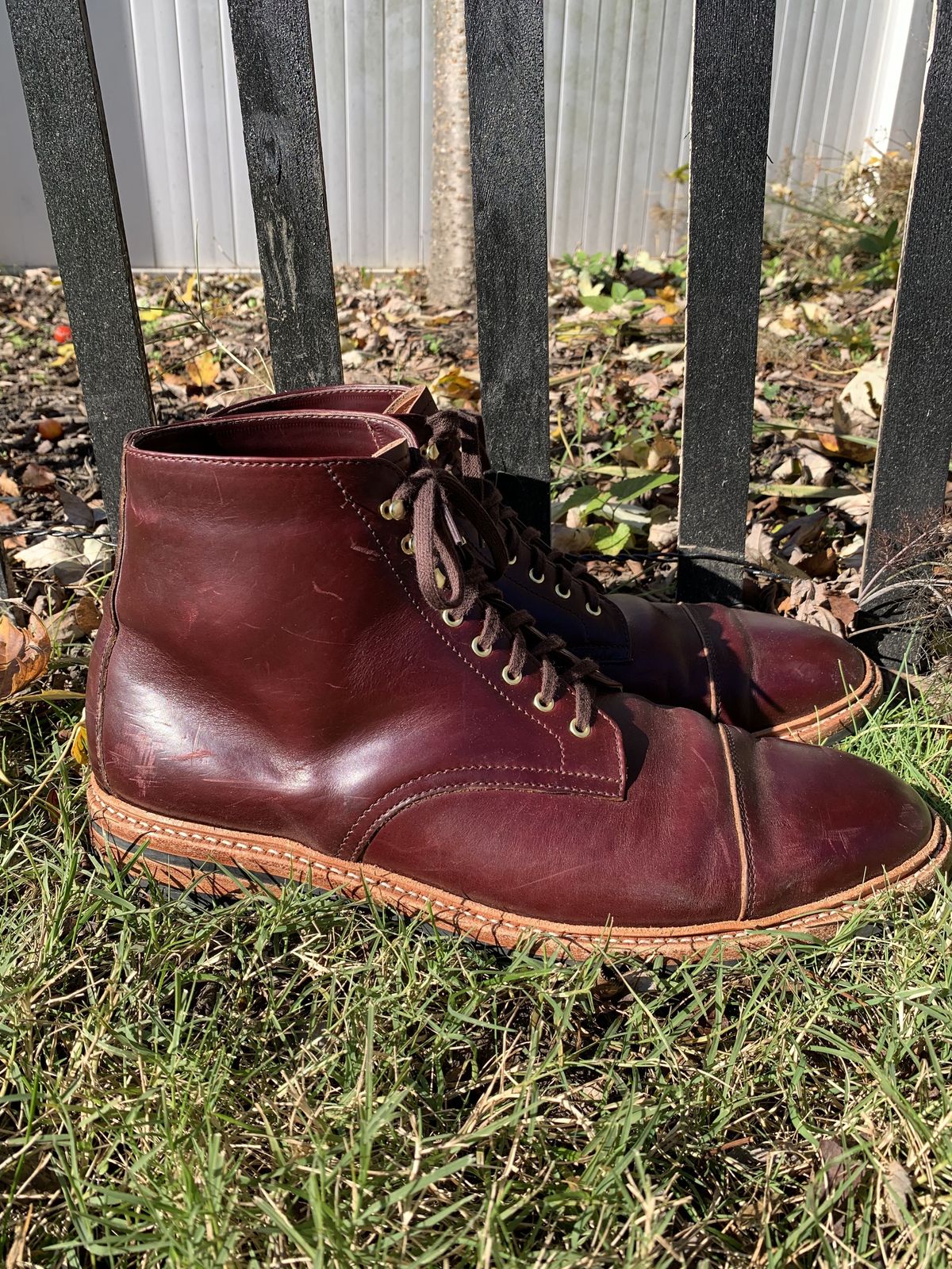 Photo by patinathunderdome on November 6, 2021 of the Oak Street Bootmakers Lakeshore Boot in Horween Color 8 Chromexcel.