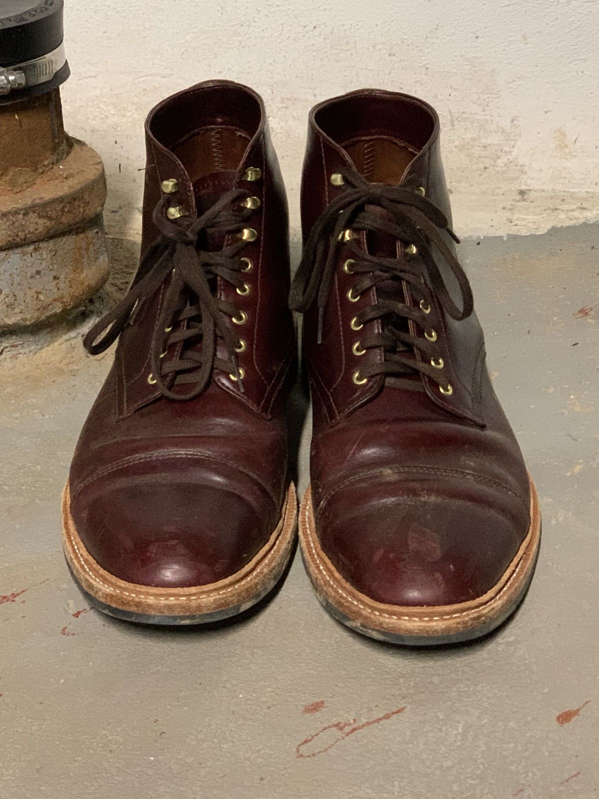 Photo by patinathunderdome on December 5, 2021 of the Oak Street Bootmakers Lakeshore Boot in Horween Color 8 Chromexcel.