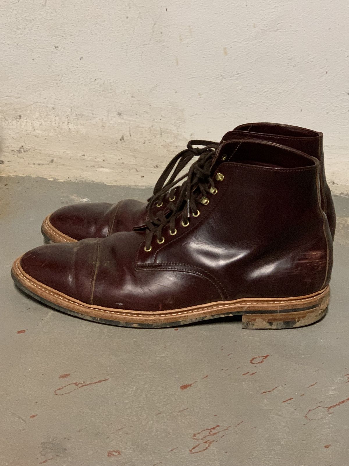 Photo by patinathunderdome on December 5, 2021 of the Oak Street Bootmakers Lakeshore Boot in Horween Color 8 Chromexcel.