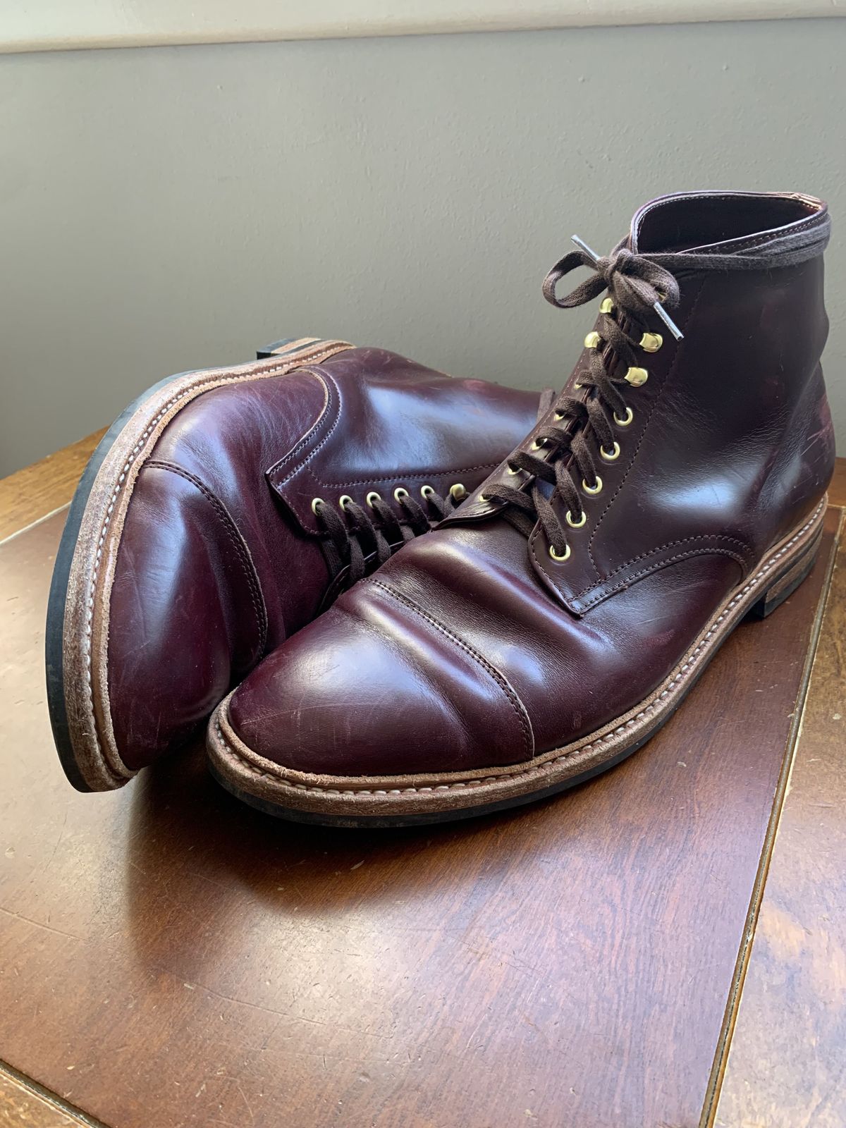 Photo by patinathunderdome on February 5, 2022 of the Oak Street Bootmakers Lakeshore Boot in Horween Color 8 Chromexcel.