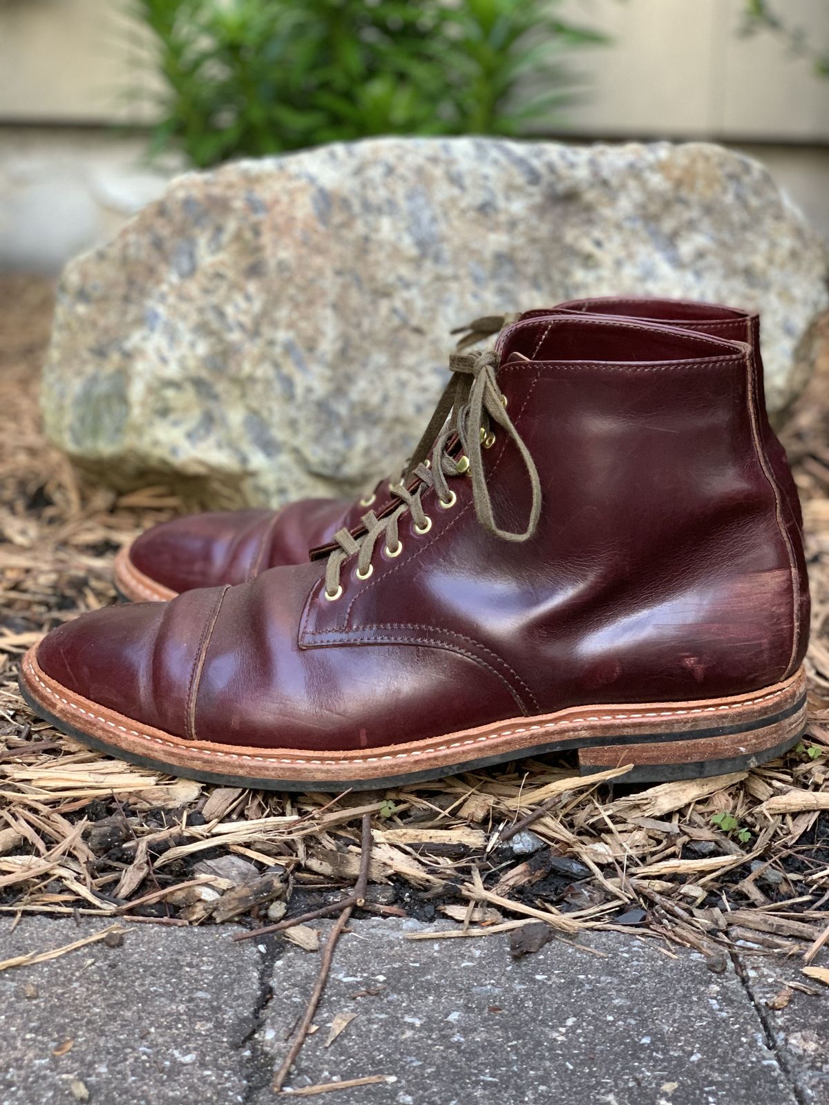 Photo by patinathunderdome on May 5, 2022 of the Oak Street Bootmakers Lakeshore Boot in Horween Color 8 Chromexcel.