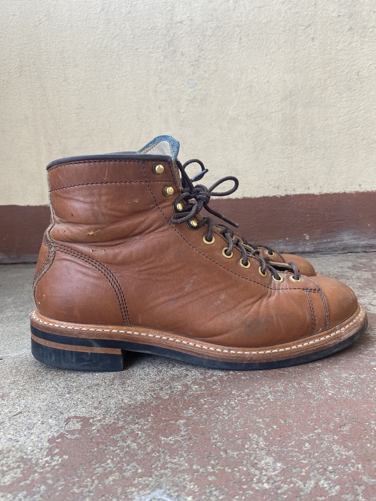 Photo by patinathunderdome on December 6, 2021 of the John Lofgren Monkey Boots in Unknown Material.