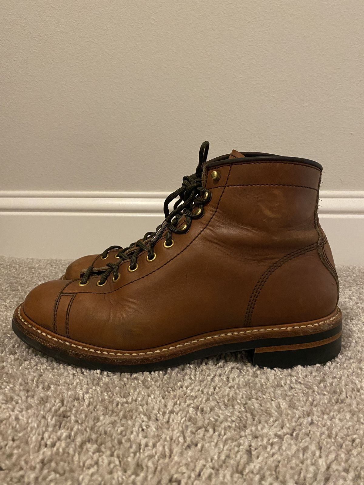 Photo by patinathunderdome on February 6, 2022 of the John Lofgren Monkey Boots in Unknown Material.