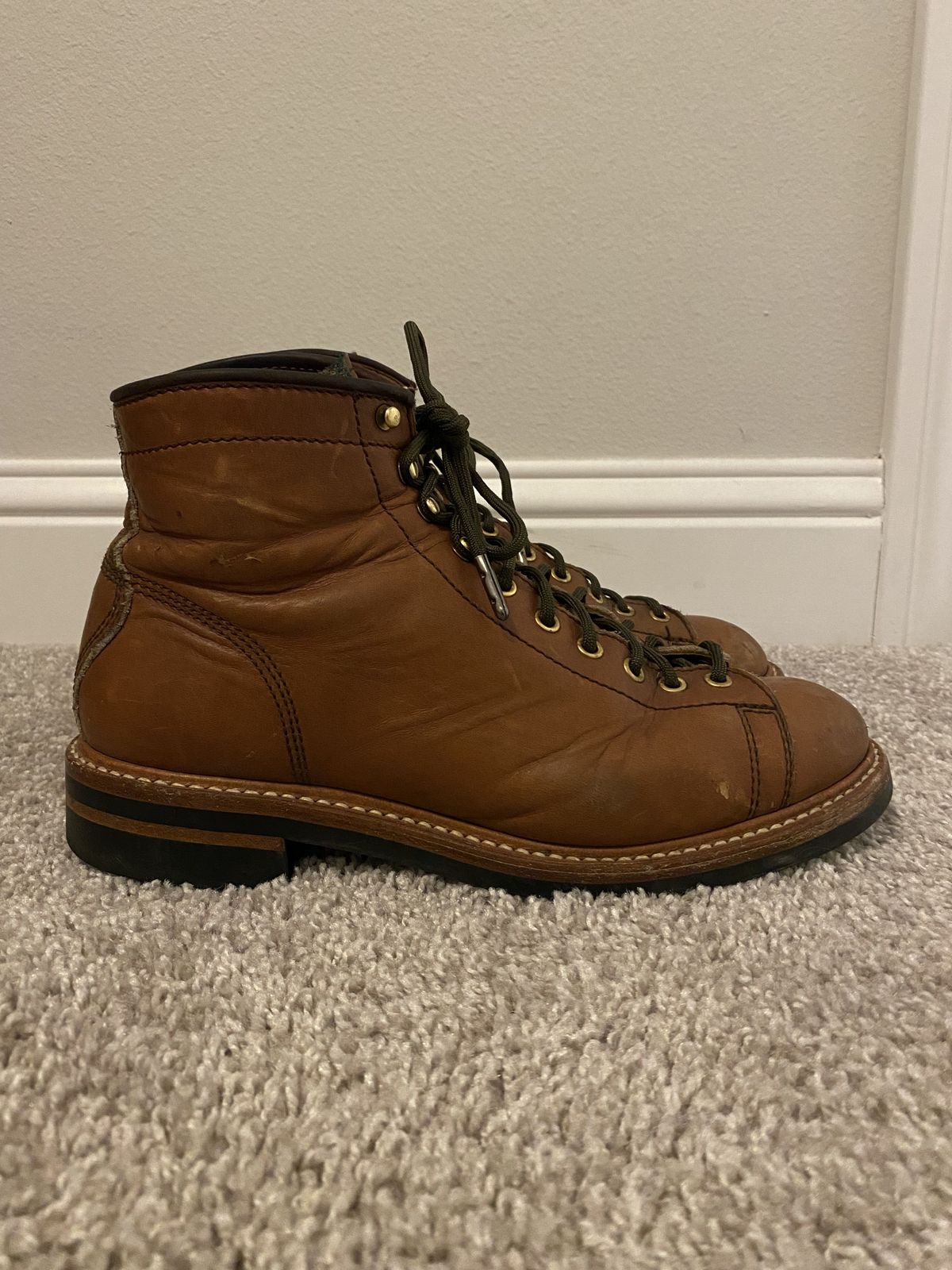 Photo by patinathunderdome on February 6, 2022 of the John Lofgren Monkey Boots in Unknown Material.
