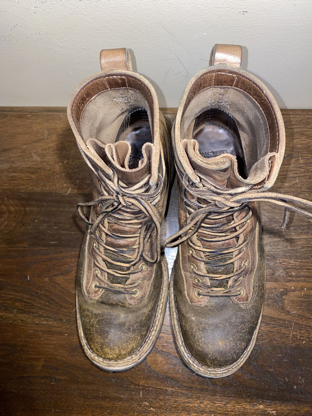 Photo by patinathunderdome on January 1, 2022 of the White's Logger in Horween Cinnamon Waxed Flesh.