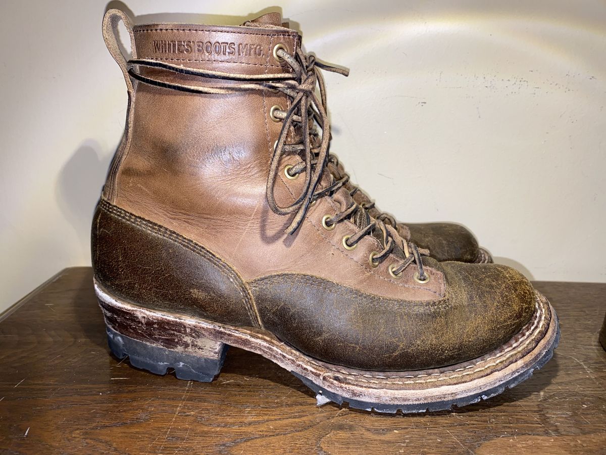 Photo by patinathunderdome on February 3, 2022 of the White's Logger in Horween Cinnamon Waxed Flesh.