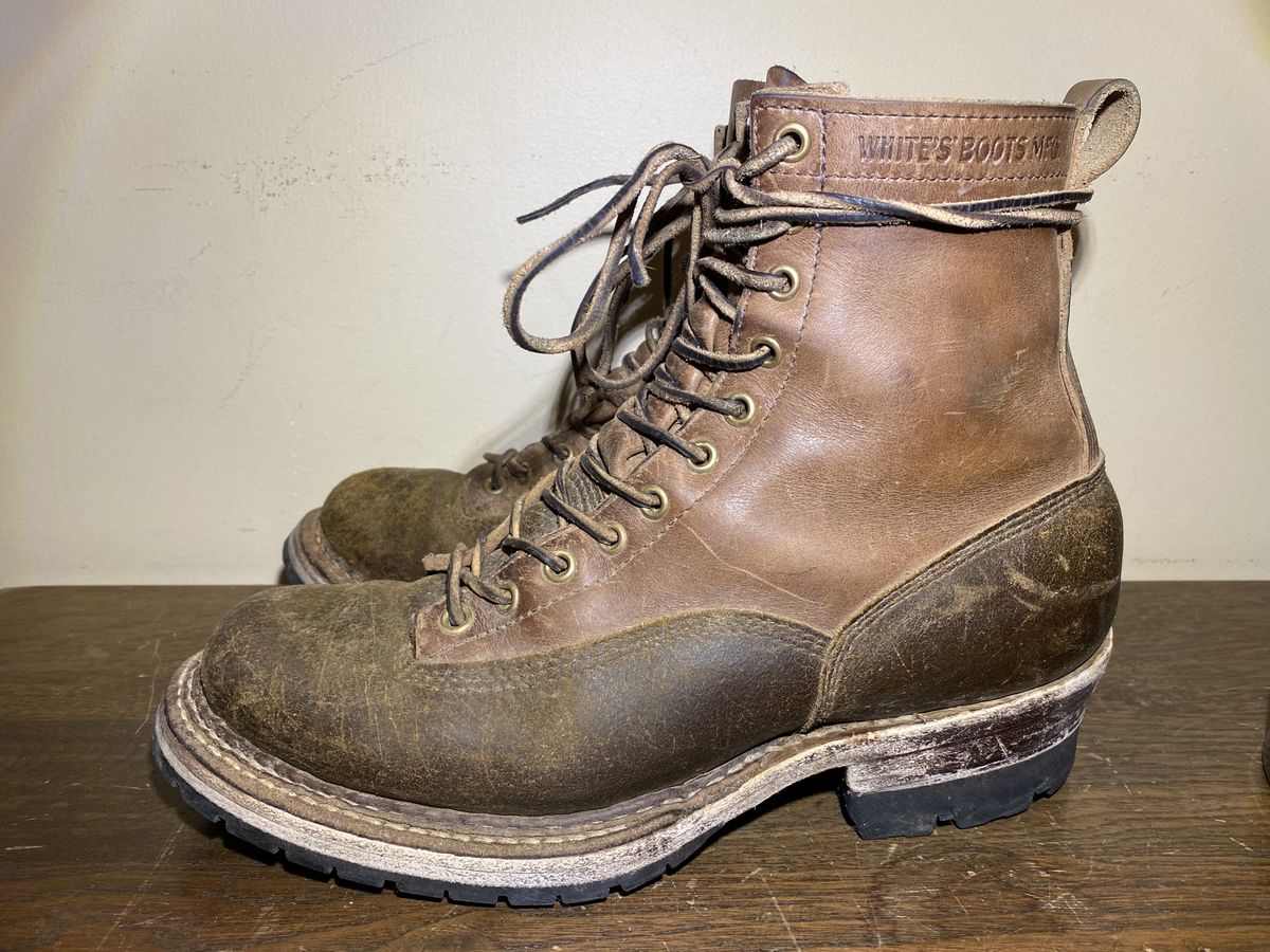 Photo by patinathunderdome on March 4, 2022 of the White's Logger in Horween Cinnamon Waxed Flesh.