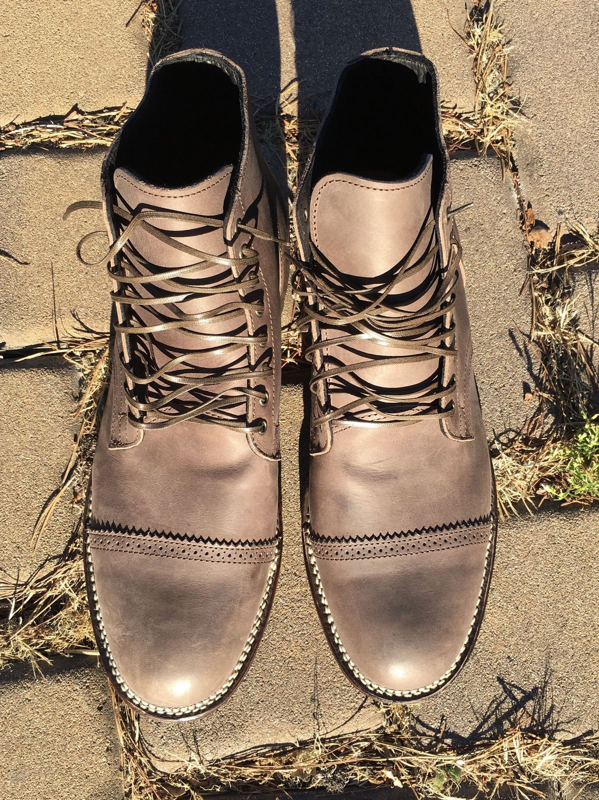 Photo by patinathunderdome on October 1, 2021 of the Viberg Service Boot in Maryam 1071 Port Vitello Calf.