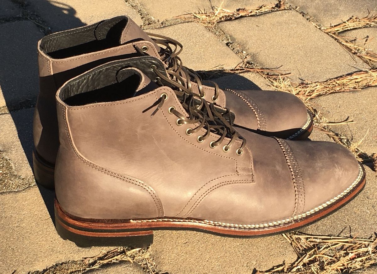 Photo by patinathunderdome on October 1, 2021 of the Viberg Service Boot in Maryam 1071 Port Vitello Calf.