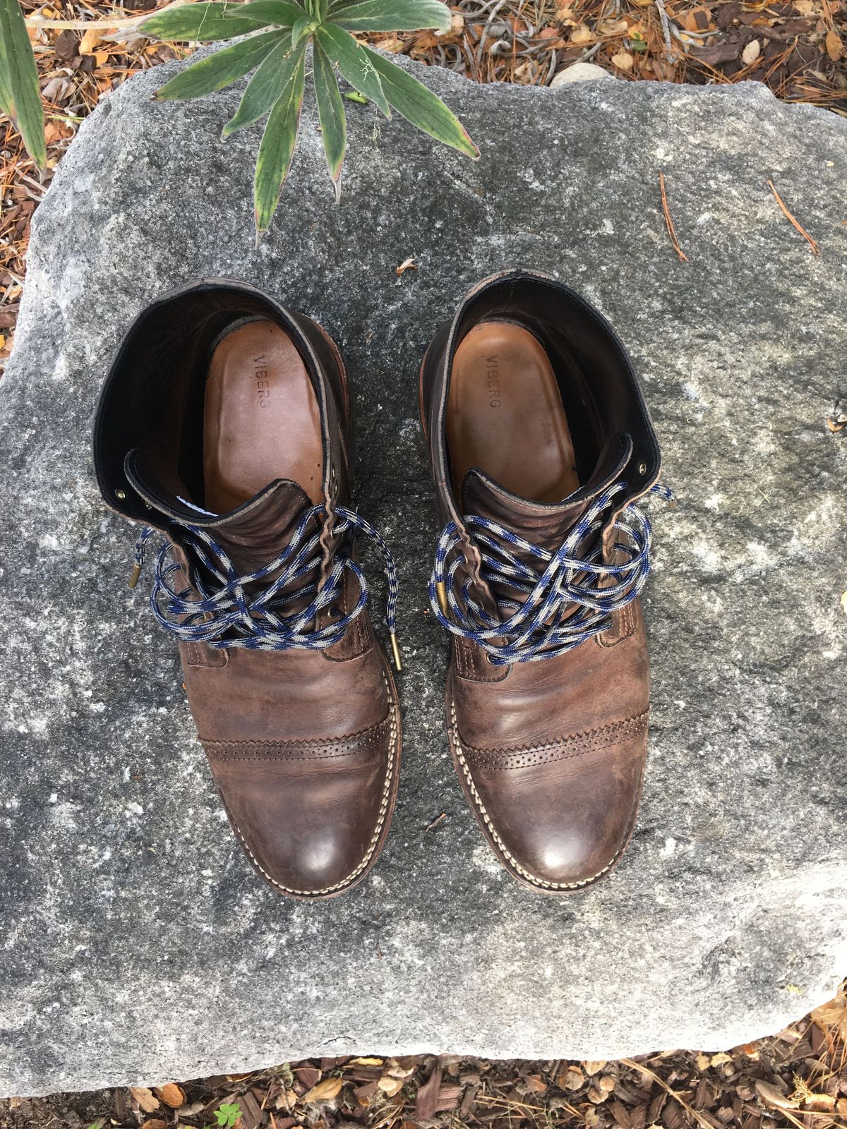 Photo by patinathunderdome on November 5, 2021 of the Viberg Service Boot in Maryam 1071 Port Vitello Calf.