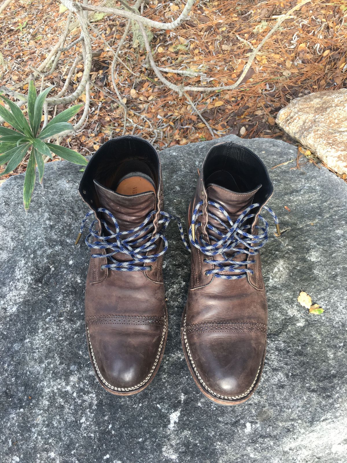 Photo by patinathunderdome on November 5, 2021 of the Viberg Service Boot in Maryam 1071 Port Vitello Calf.