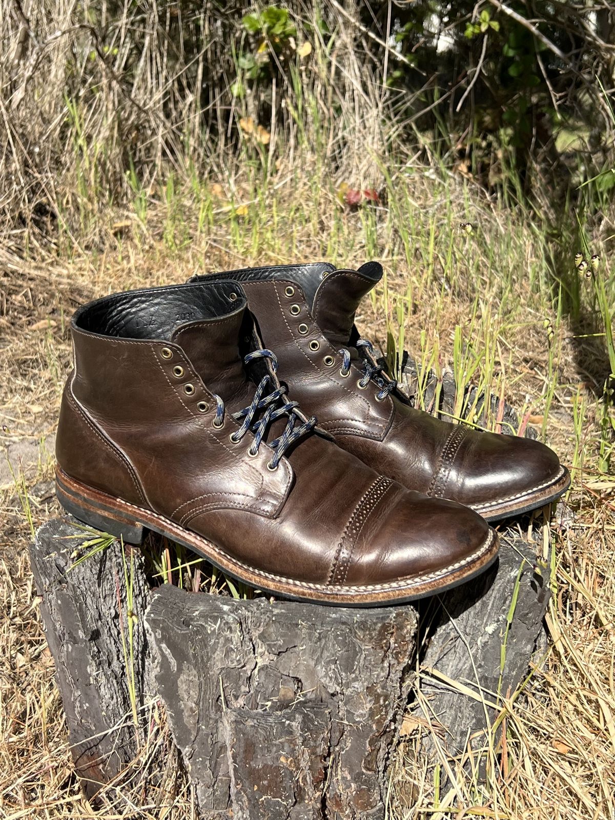 Photo by patinathunderdome on May 6, 2022 of the Viberg Service Boot in Maryam 1071 Port Vitello Calf.