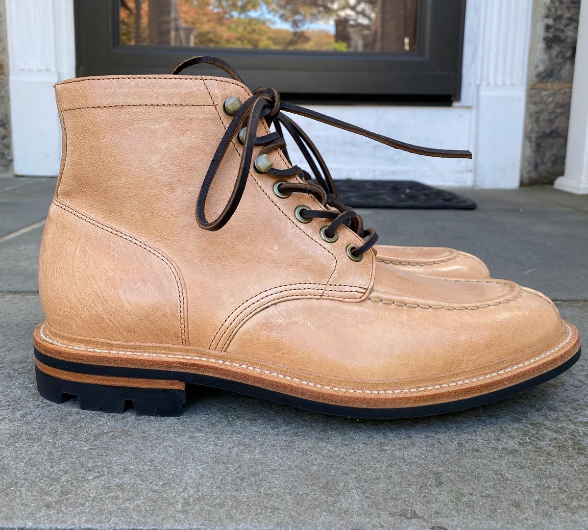 Photo by patinathunderdome on November 5, 2021 of the Grant Stone Ottawa Boot in Incas Natural Kangaroo.