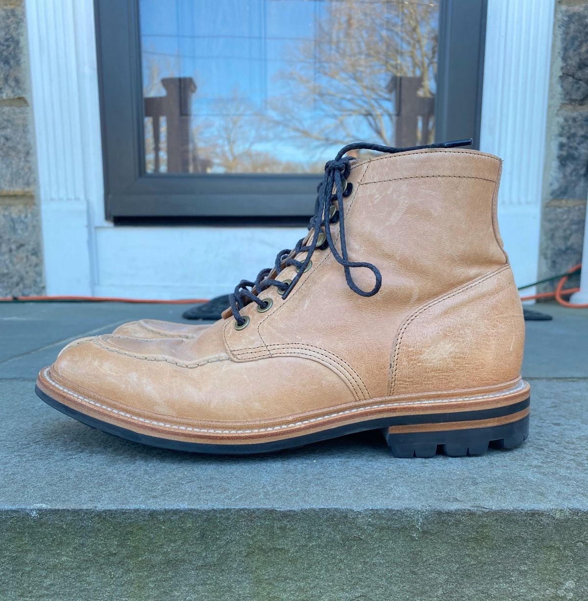 Photo by patinathunderdome on January 5, 2022 of the Grant Stone Ottawa Boot in Incas Natural Kangaroo.