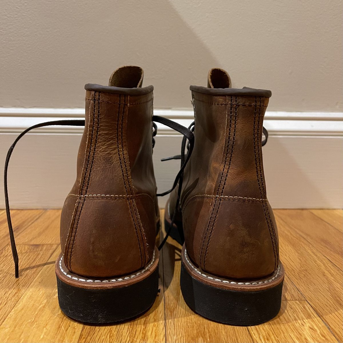 Photo by patinathunderdome on October 1, 2021 of the Red Wing 8-Inch Classic Moc in S.B. Foot Copper Rough and Tough.
