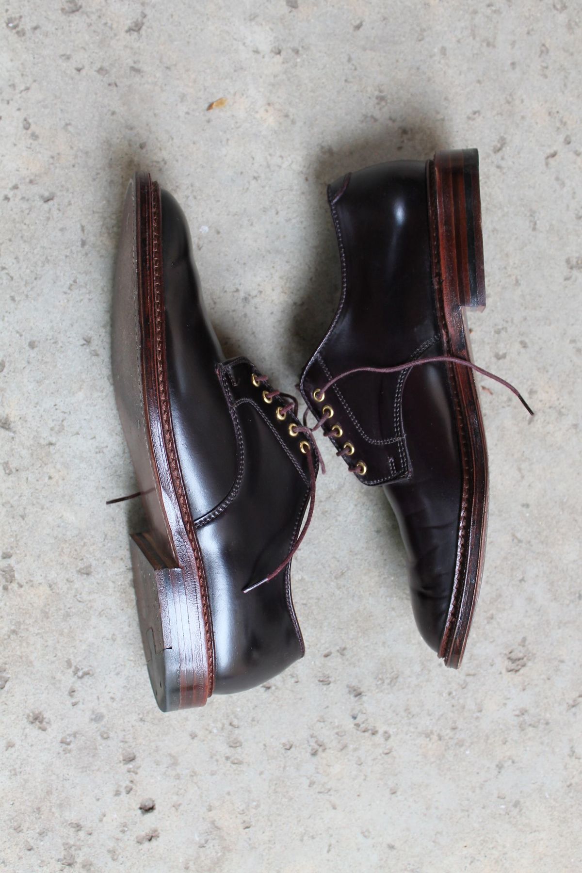 Photo by patinathunderdome on November 1, 2021 of the Alden Dover in Horween Color 8 Shell Cordovan.