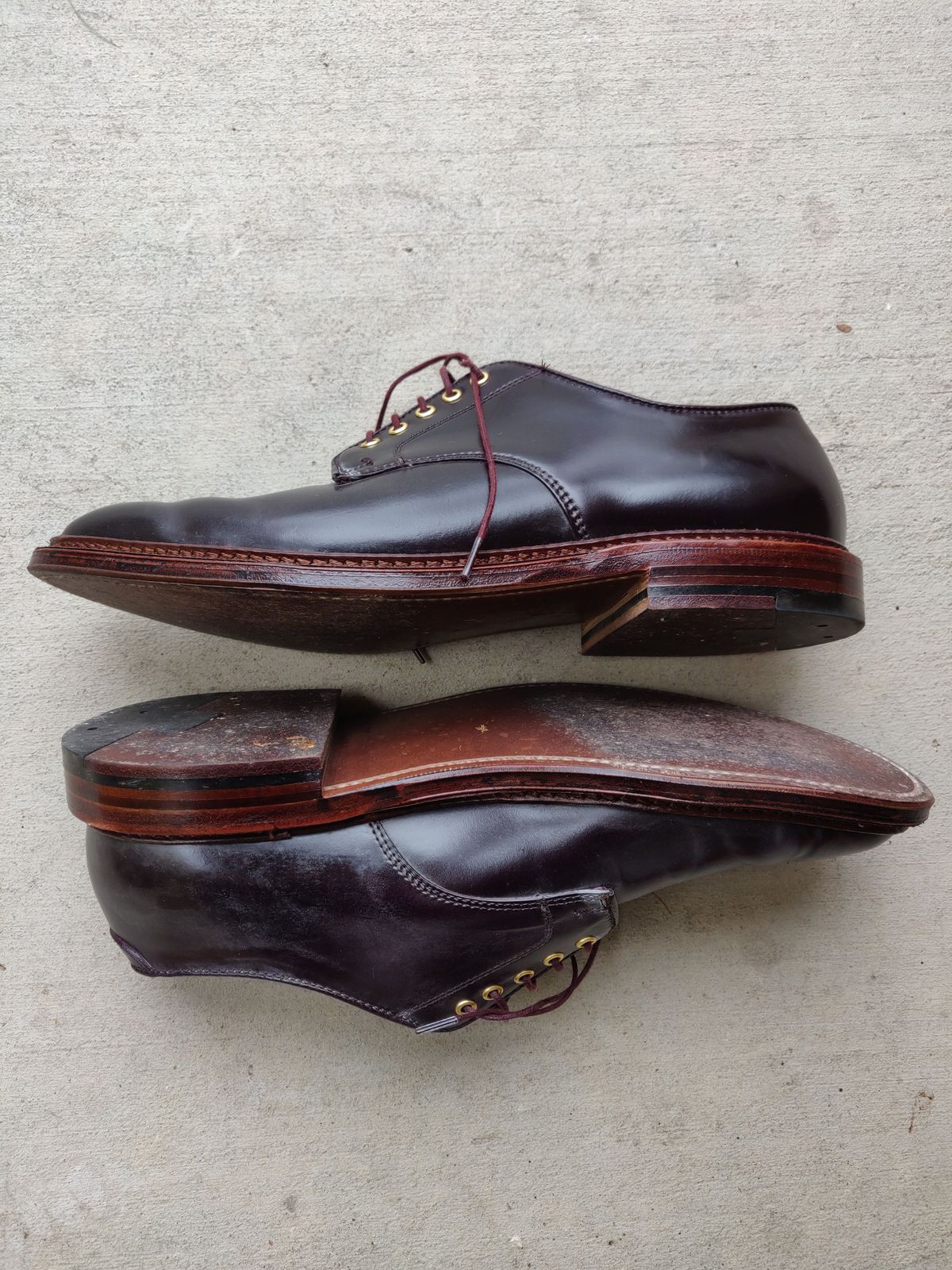 Photo by patinathunderdome on December 4, 2021 of the Alden Dover in Horween Color 8 Shell Cordovan.